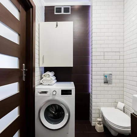 Osiedle Batorego Spacious By Bookinghost